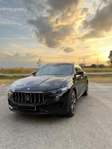 Andere Maserati Levante 3.0 V6 Bi-Turbo 430 PS | ... - Andere mit Benzin-Antrieb: Geländewagen