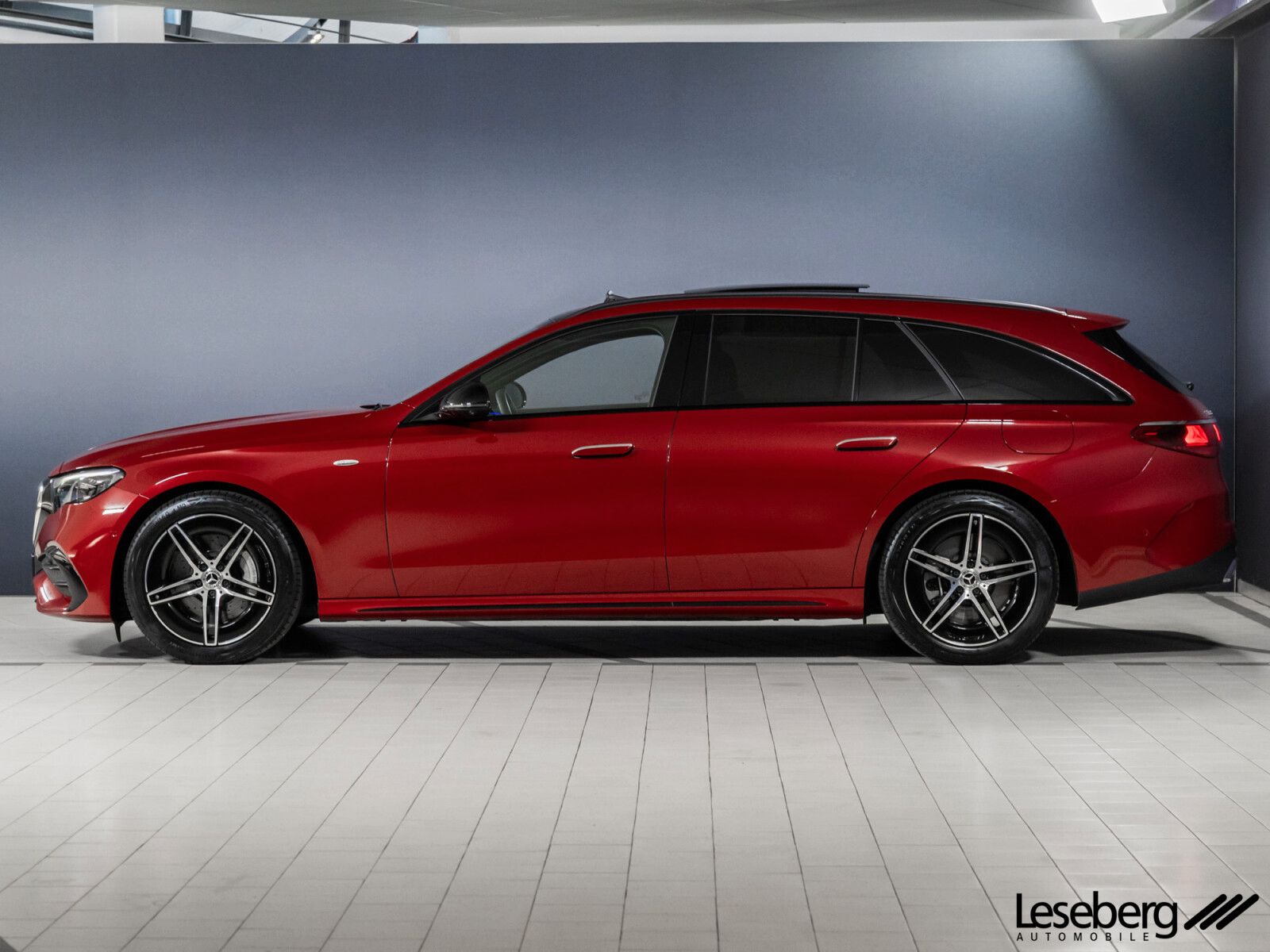 Mercedes-Benz E 300 de T AMG Adv. LED Night AHK Distronic 360° foto 3