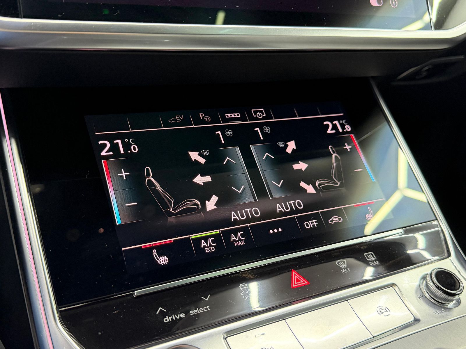 Fahrzeugabbildung Audi A6 55 TFSIe quattro S-LINE+/MATRIX HD/PANO/B&O
