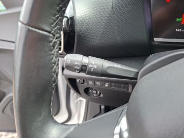 Citroën C4 Shine PT130 °LED°HUD°SHZ°Navi°RFK°PDC°BF°