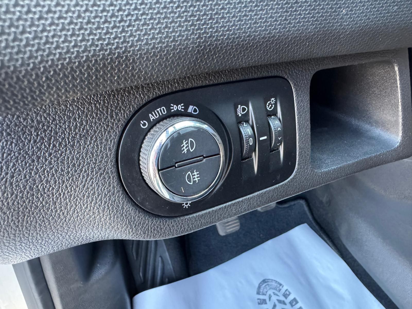 Fahrzeugabbildung Opel Meriva B Style°AHK°Kamera°