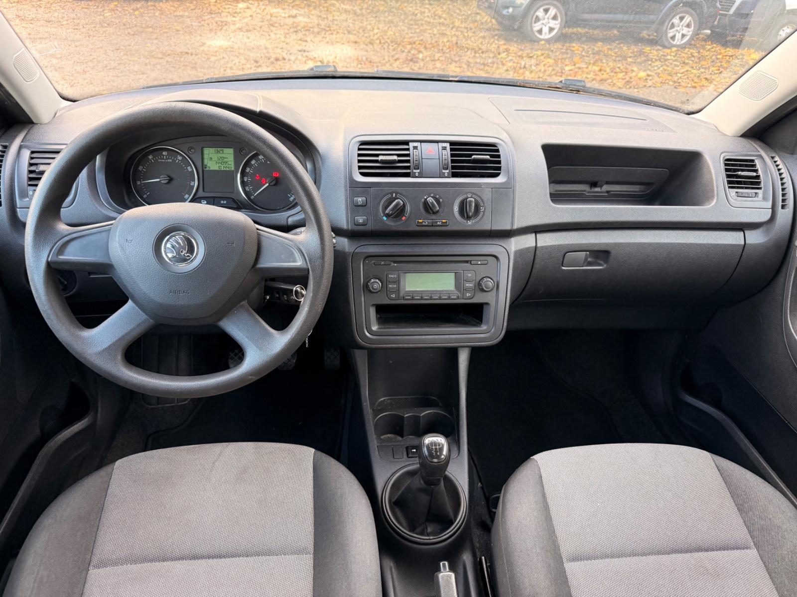 Skoda Fabia 2013 — photo 7