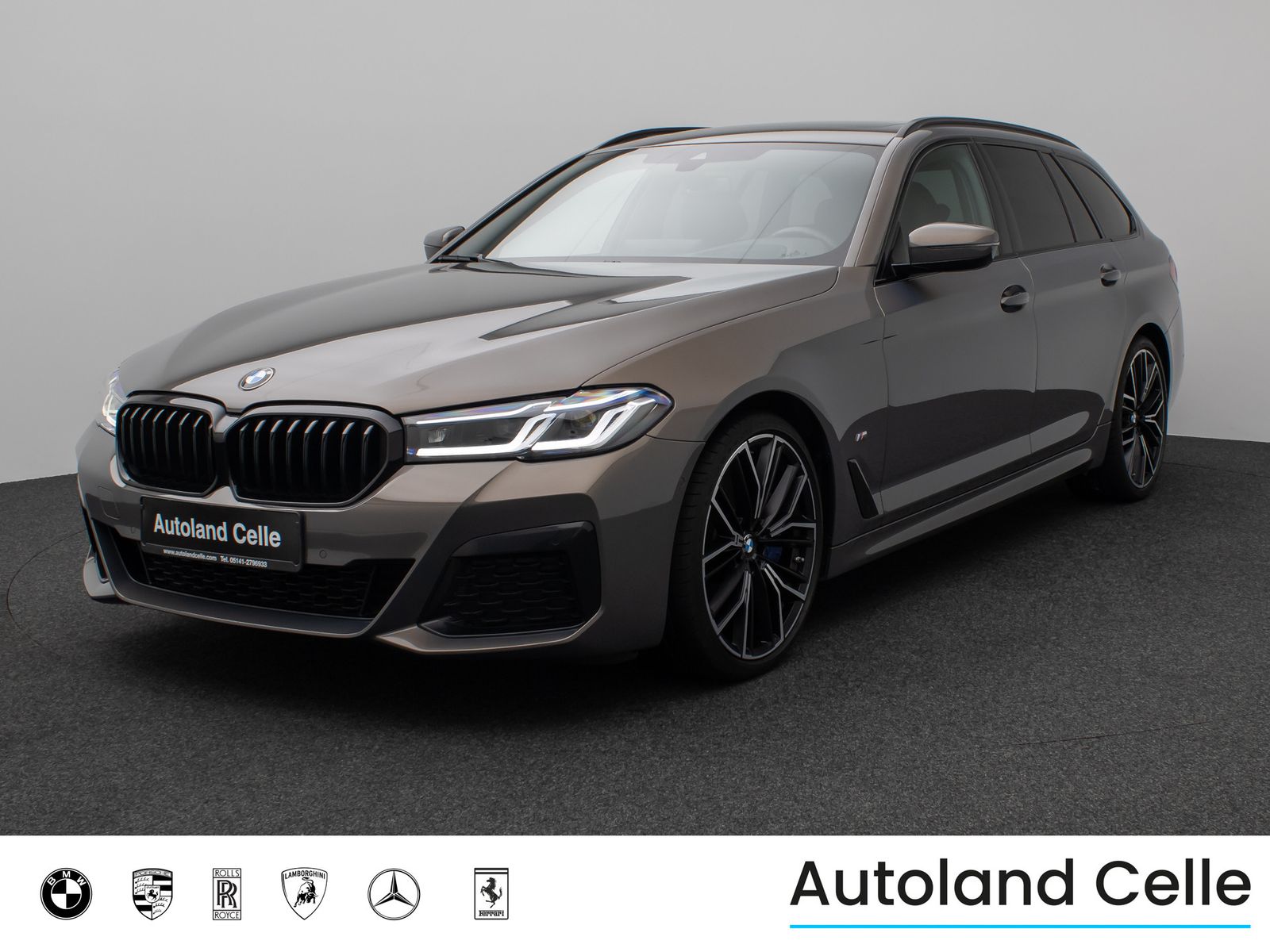 Fahrzeugabbildung BMW 530d xD M Sport Individual Panorama HUD 20Zoll