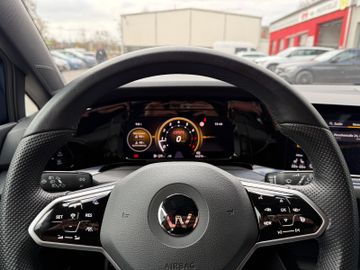 Volkswagen Golf VIII GTI+LED+AppC+LkHz+ACC+VirtualC++