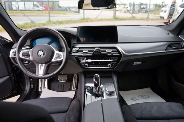 Fahrzeugabbildung BMW 5 Touring 520 d xDrive M Sport AHK*SHZ*ACC