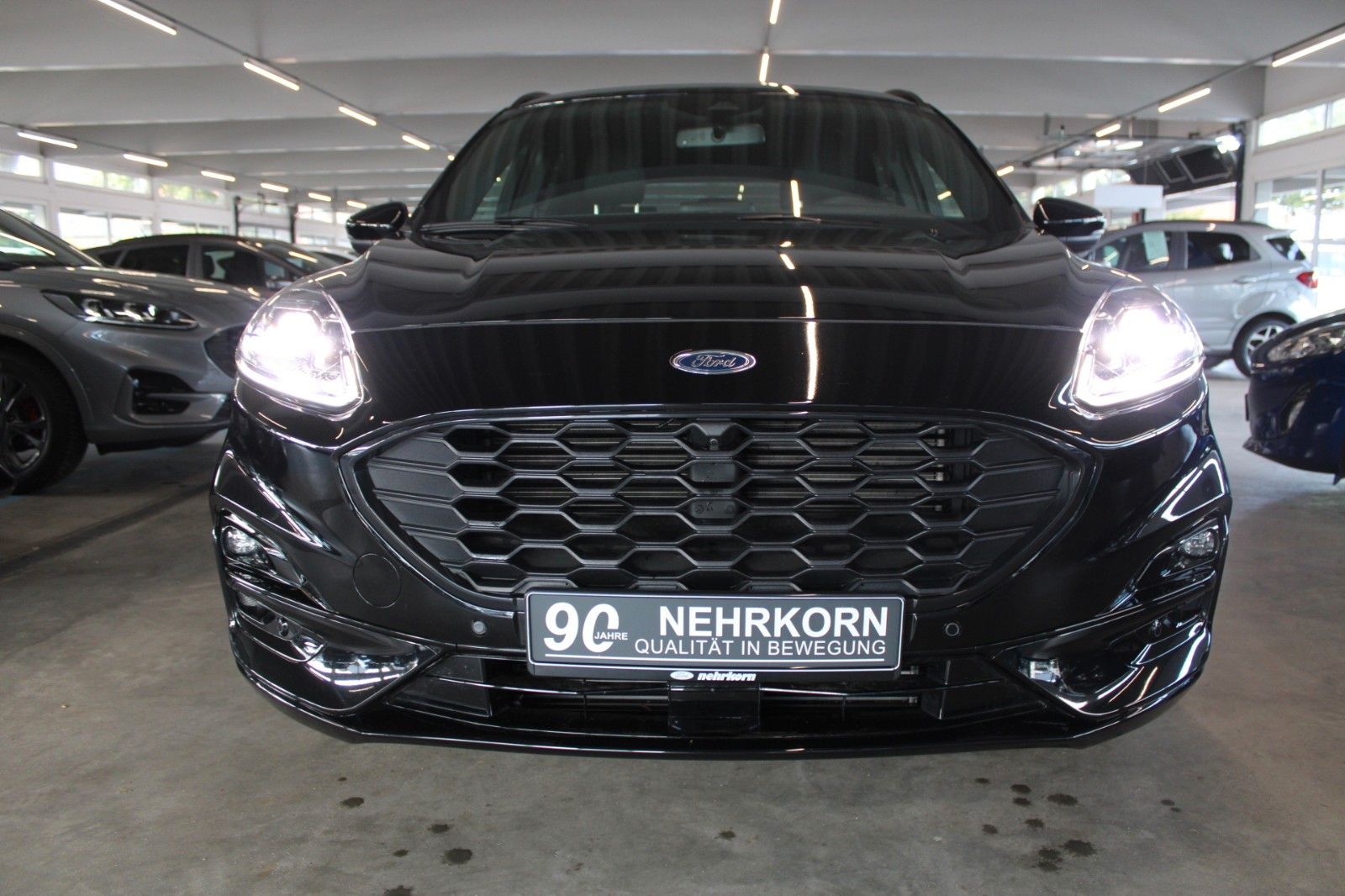 Fahrzeugabbildung Ford Kuga ST-Line X LED B&O HUD ACC WinterPaket Panod