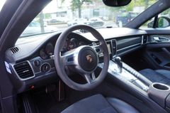 Fahrzeugabbildung Porsche Panamera GTS 4.8 BOSE Alcantara Carbon Kam! TOP!
