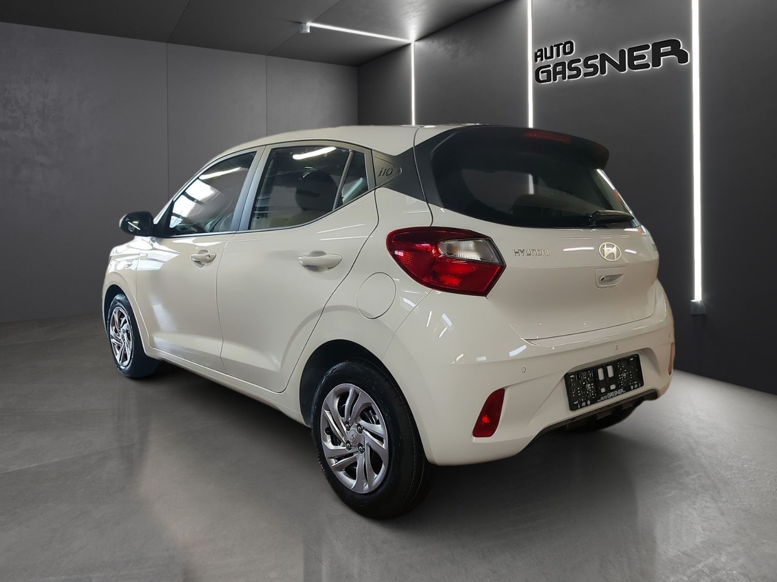 Fahrzeugabbildung Hyundai i10 1,0 Select Navi Mj.25 63PS