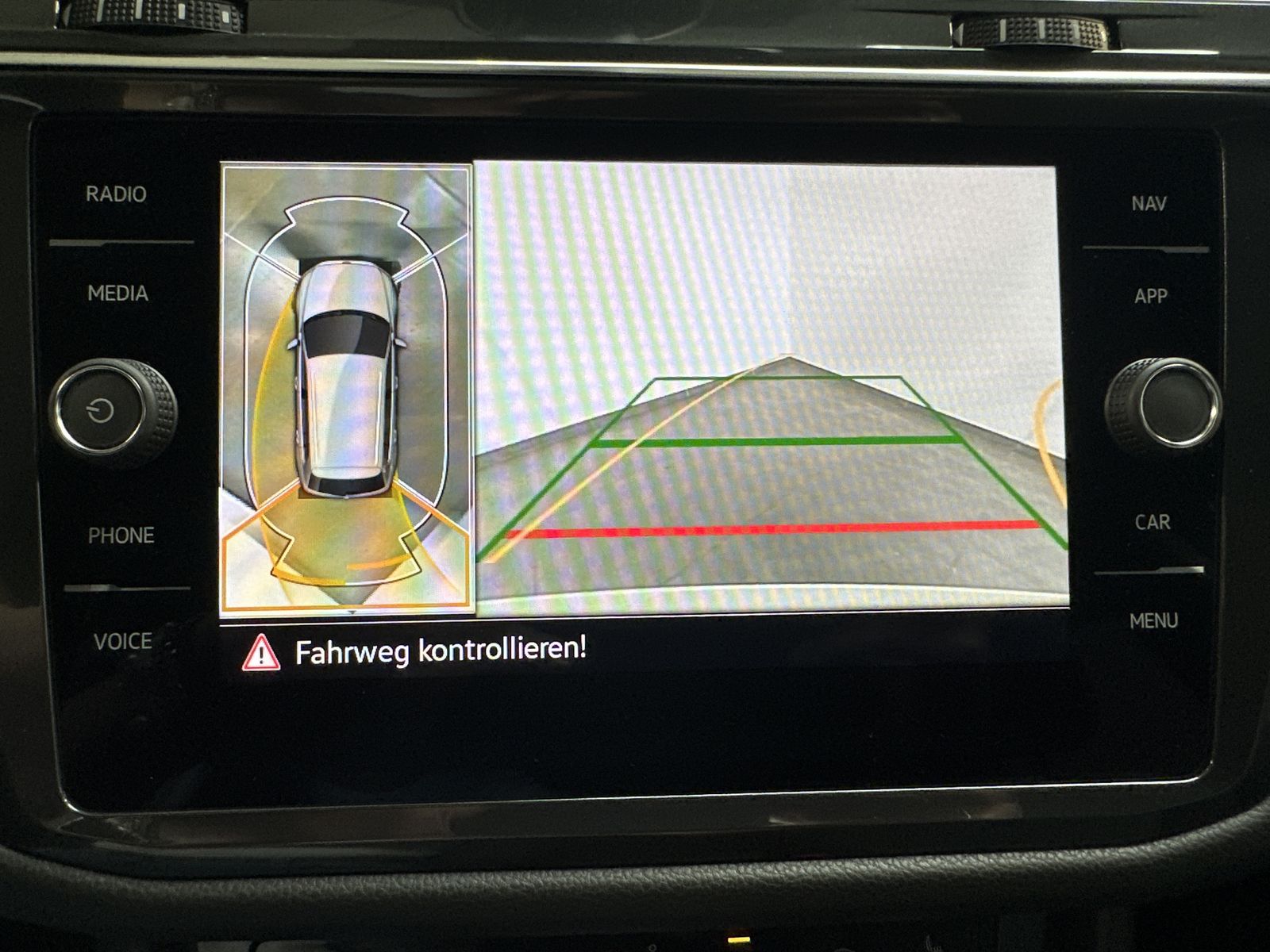 Fahrzeugabbildung Volkswagen Tiguan Allspace Life 4Motion NAV+LED+ACC+360°+VC