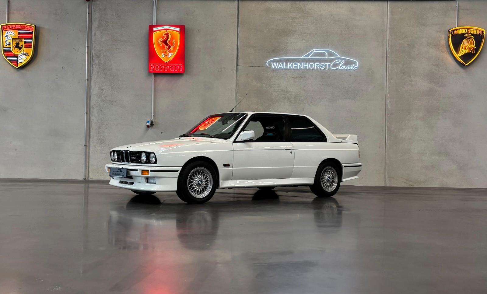 BMW M3 E30