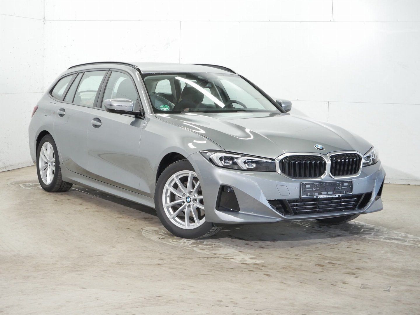 Fahrzeugabbildung BMW 320i |Komfortzugang |Driving Assistant |HiFi