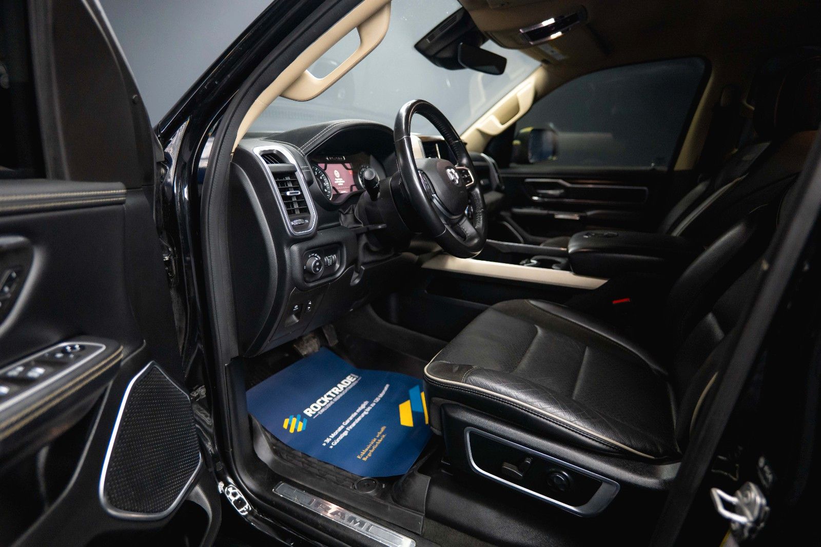 Fahrzeugabbildung Dodge RAM 5.7 V8 HEMI 4x4 LARAMIE Offroad Night LED