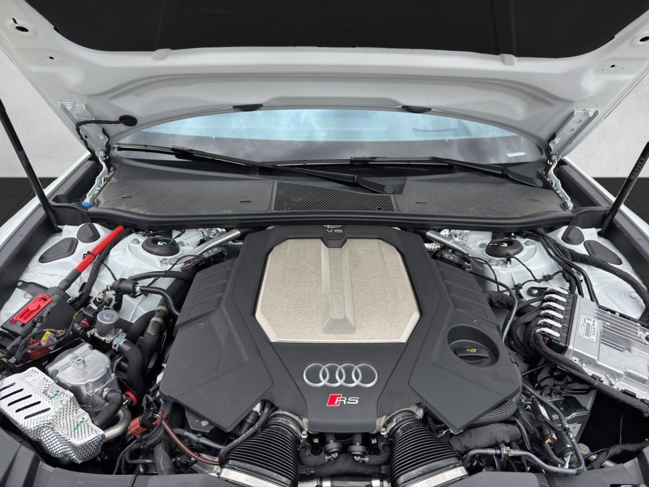 Fahrzeugabbildung Audi RS6 Avant performance - Bang & Olufsen Advanced