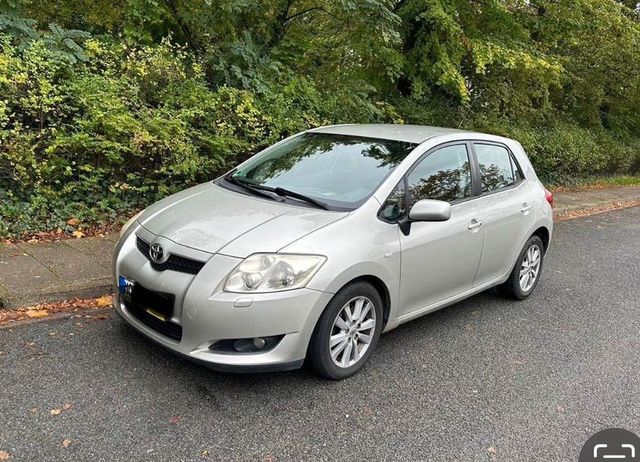 Toyota Auris 2.0d