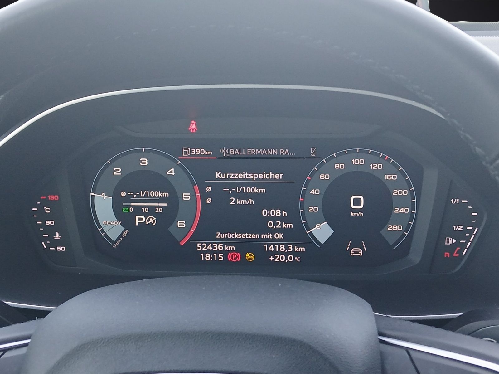 Fahrzeugabbildung Audi Q3 35 TDI advanced S-tronic LED AHK AVC ACC