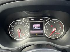 MERCEDES-BENZ B 200 AMG Line ESP,2ZKLIMA,MFL,GRA,PANO Klima MERCEDES-BENZ B 200 AMG Line ESP,2ZKLIMA,MFL,GRA,PANO Klima