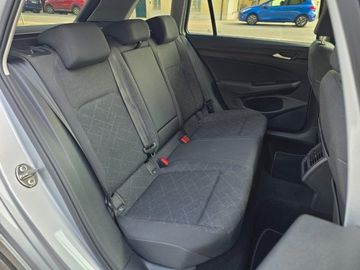 Volkswagen Golf - 11
