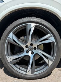 Volvo XC90 - 11