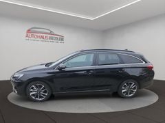 HYUNDAI i30 Advance Deluxe Navi LED ACC Klimaautom Musik