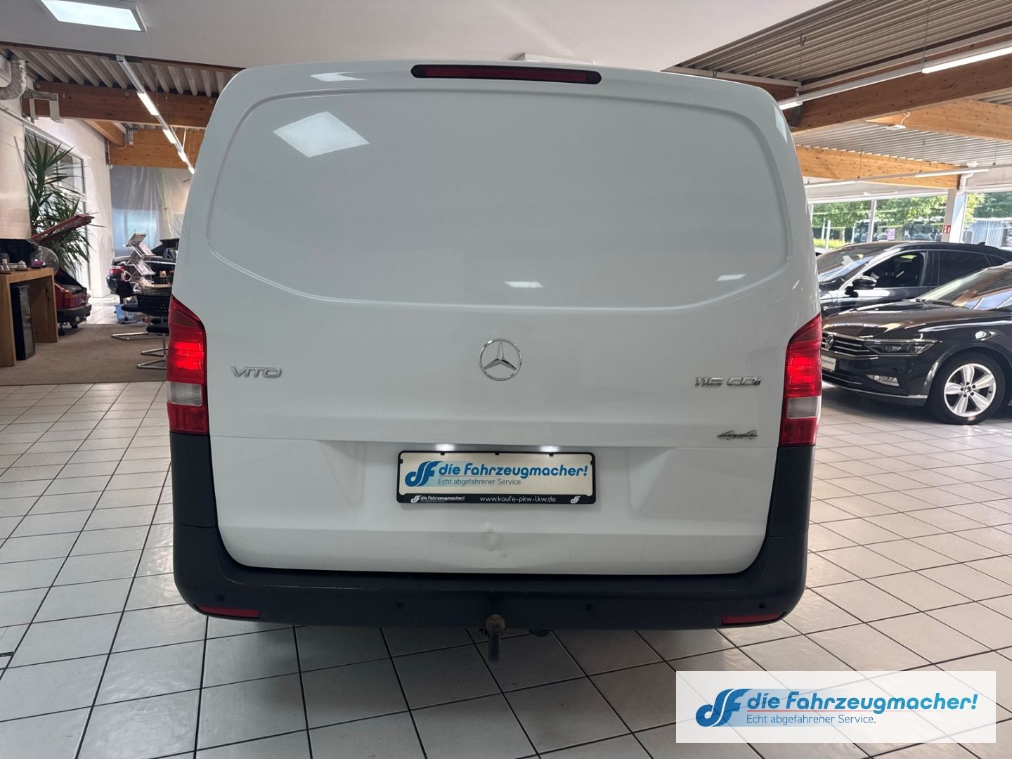 Fahrzeugabbildung Mercedes-Benz Vito Kasten 116 CDI 4x4 lang AHK Navi DAB *EXPOR