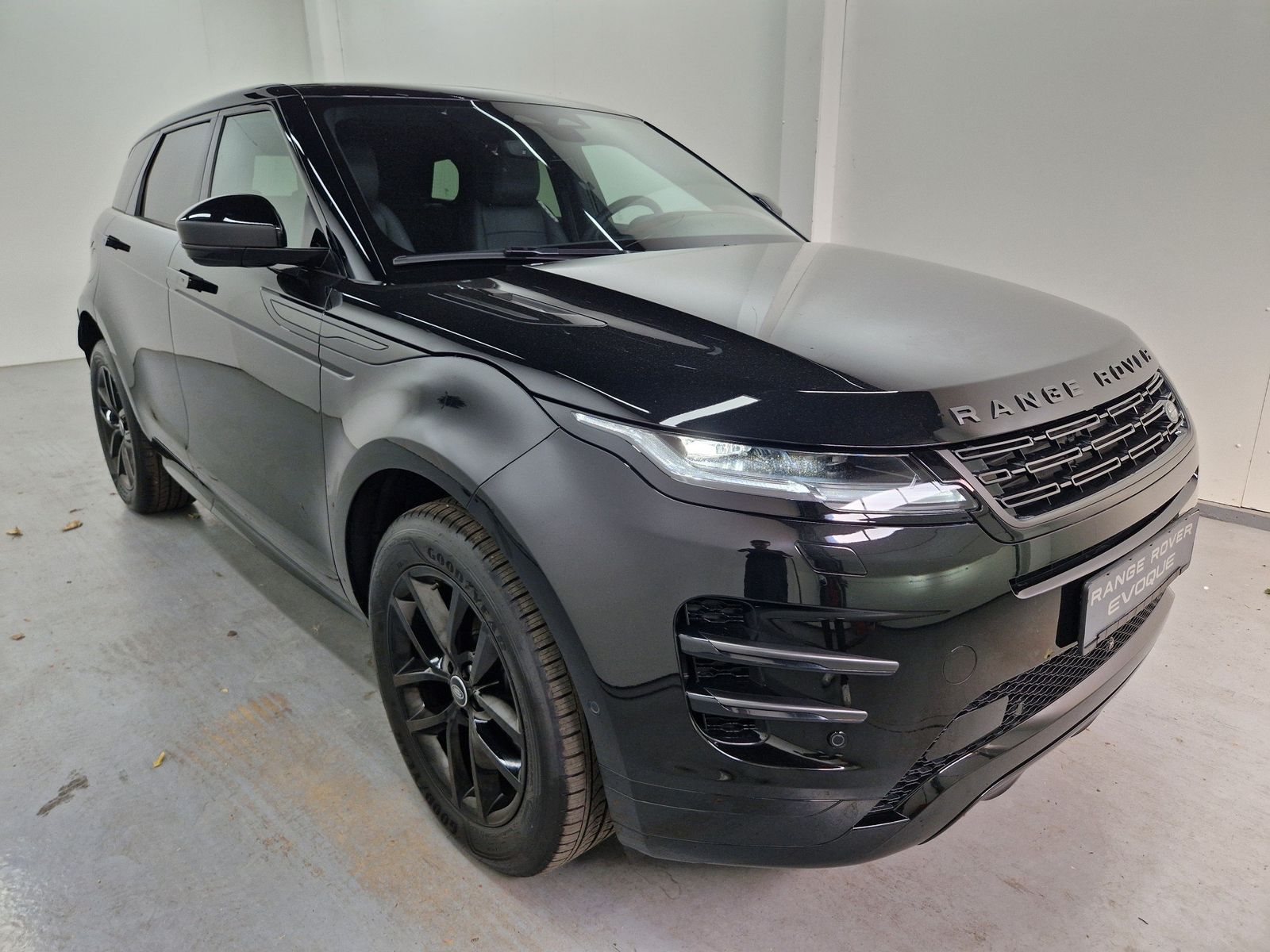 LAND ROVER Range Rover Evoque 2.0 DieselD200 Dynamic SE – Bild 3