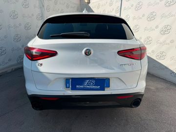 Alfa-Romeo Stelvio - 7