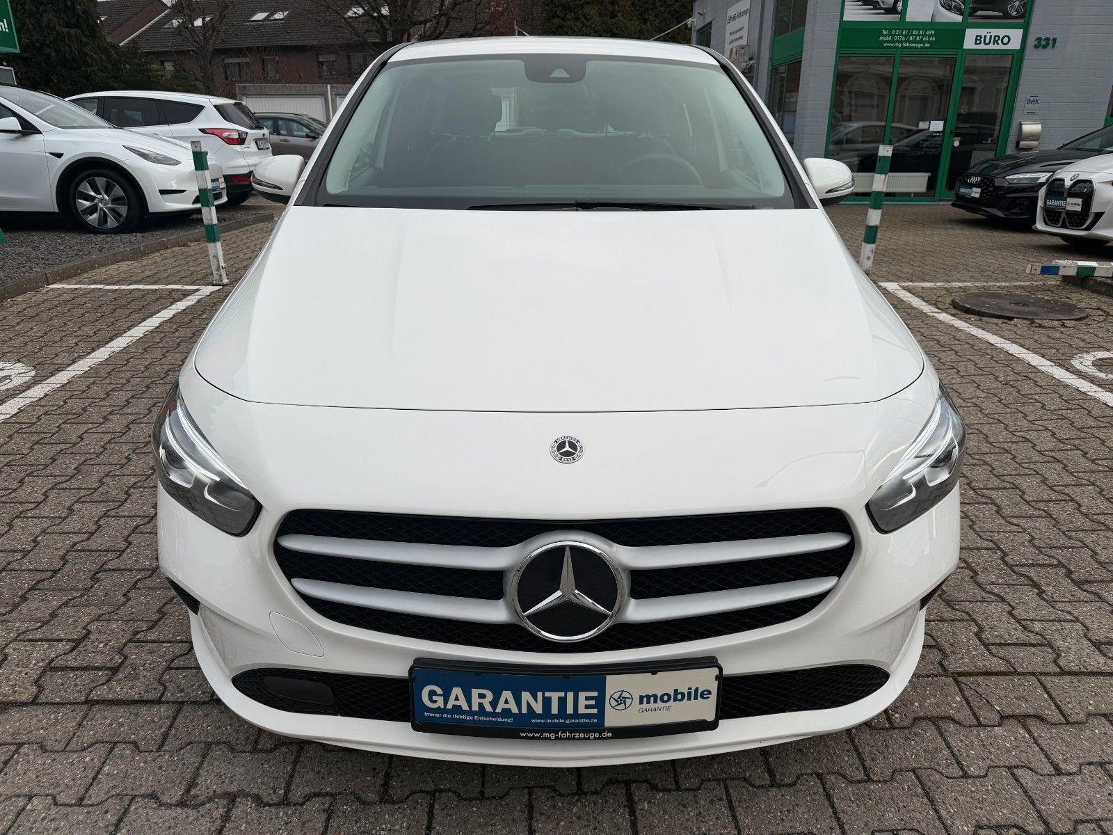 Fahrzeugabbildung Mercedes-Benz B 180 AUTOMATIK LED TEMPOMAT DAB 1-HAND MBUX