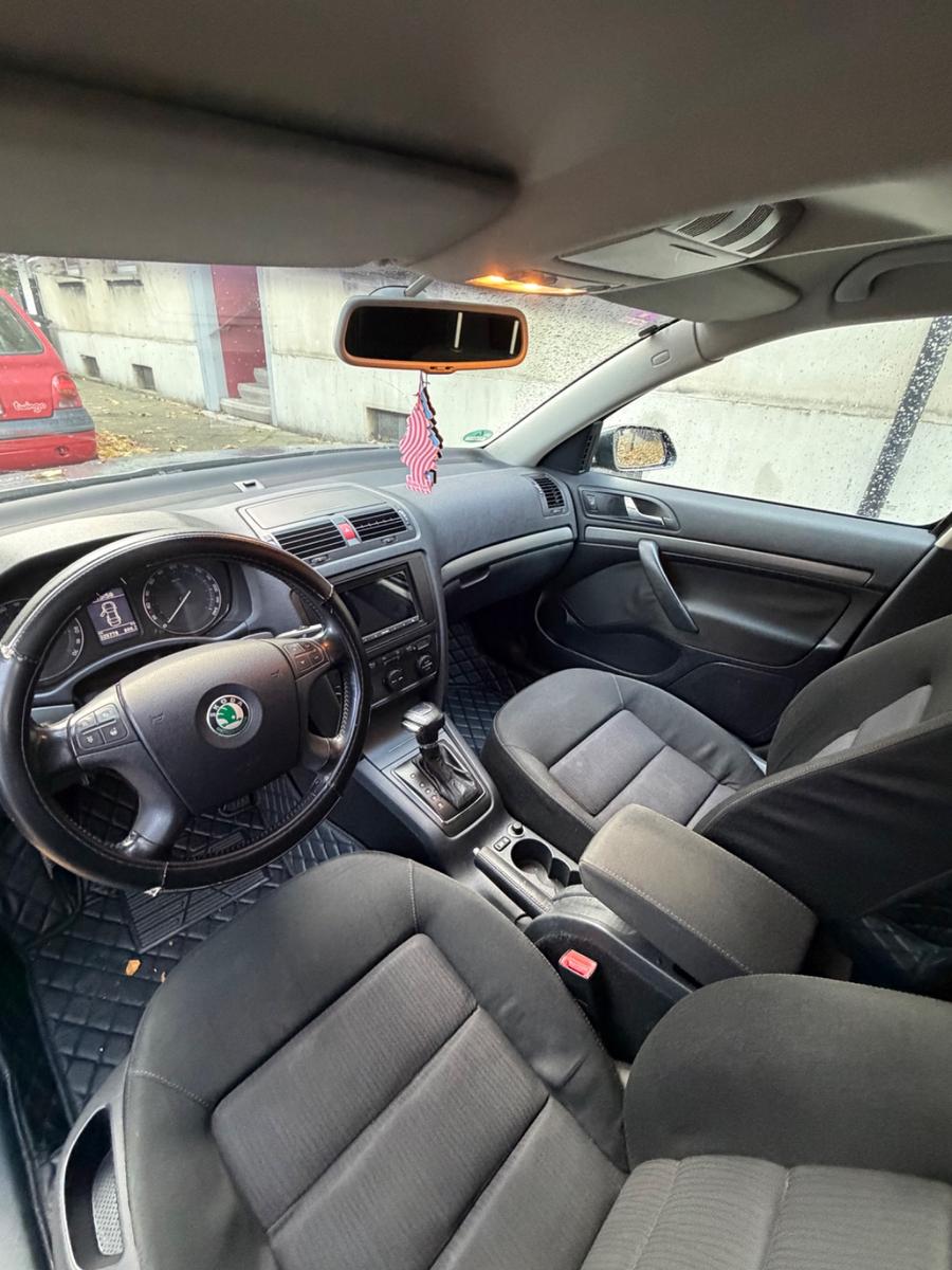 Skoda Octavia 2006 — photo 8