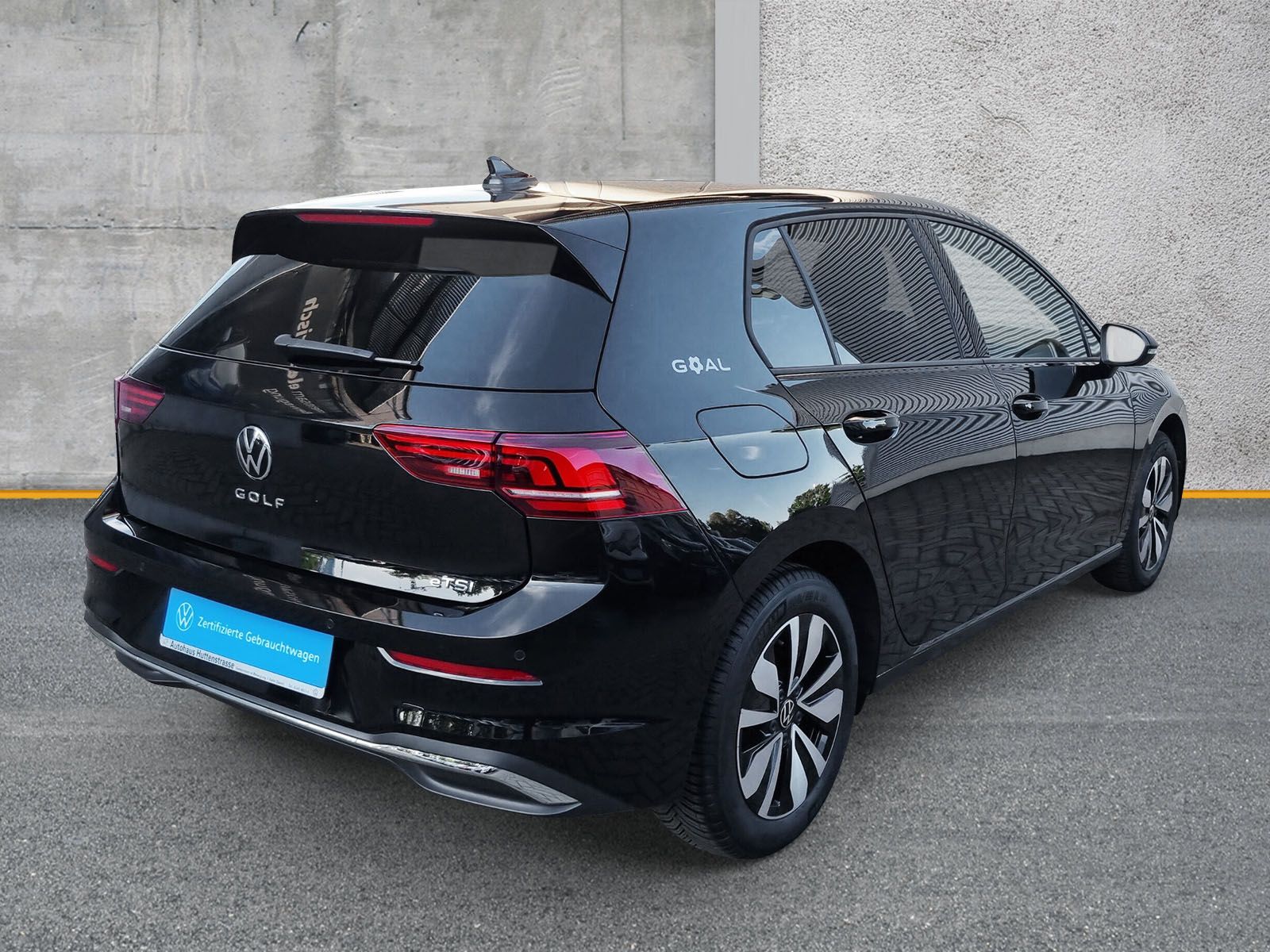 Volkswagen Golf VIII 1.5 eTSI DSG Goal AHK PANO HARMAN KARD imagem 3