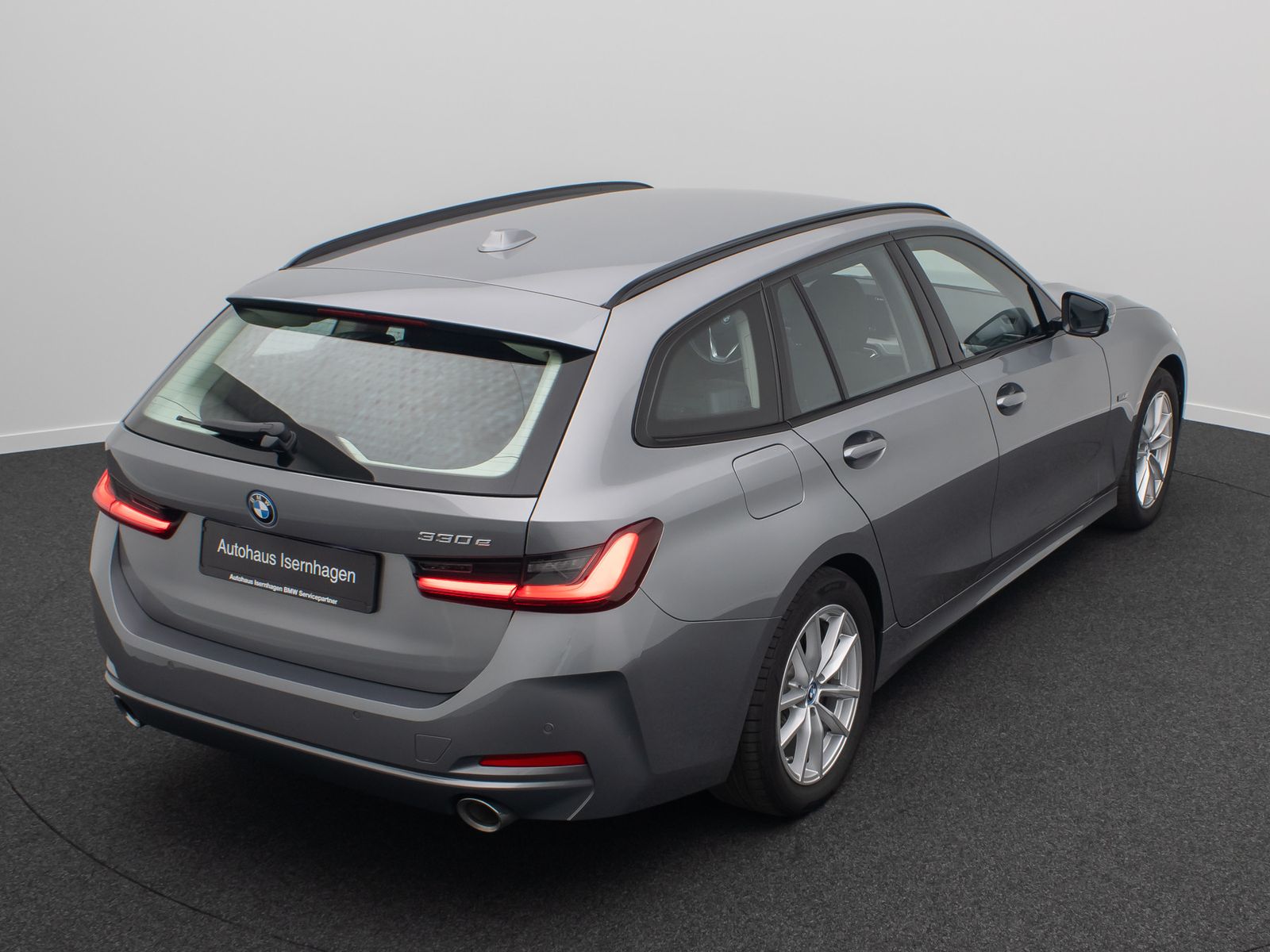 Fahrzeugabbildung BMW 330e AHK DAB Cockpit+ FernlichtAss Sport