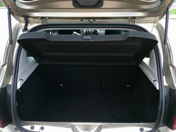 Dacia Sandero II Stepway Celebration 1 Hand