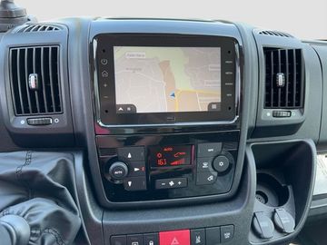 Fotografie 11 des Opel Movano C Koffer, Ladebordwand, Klimaaut, Kamera