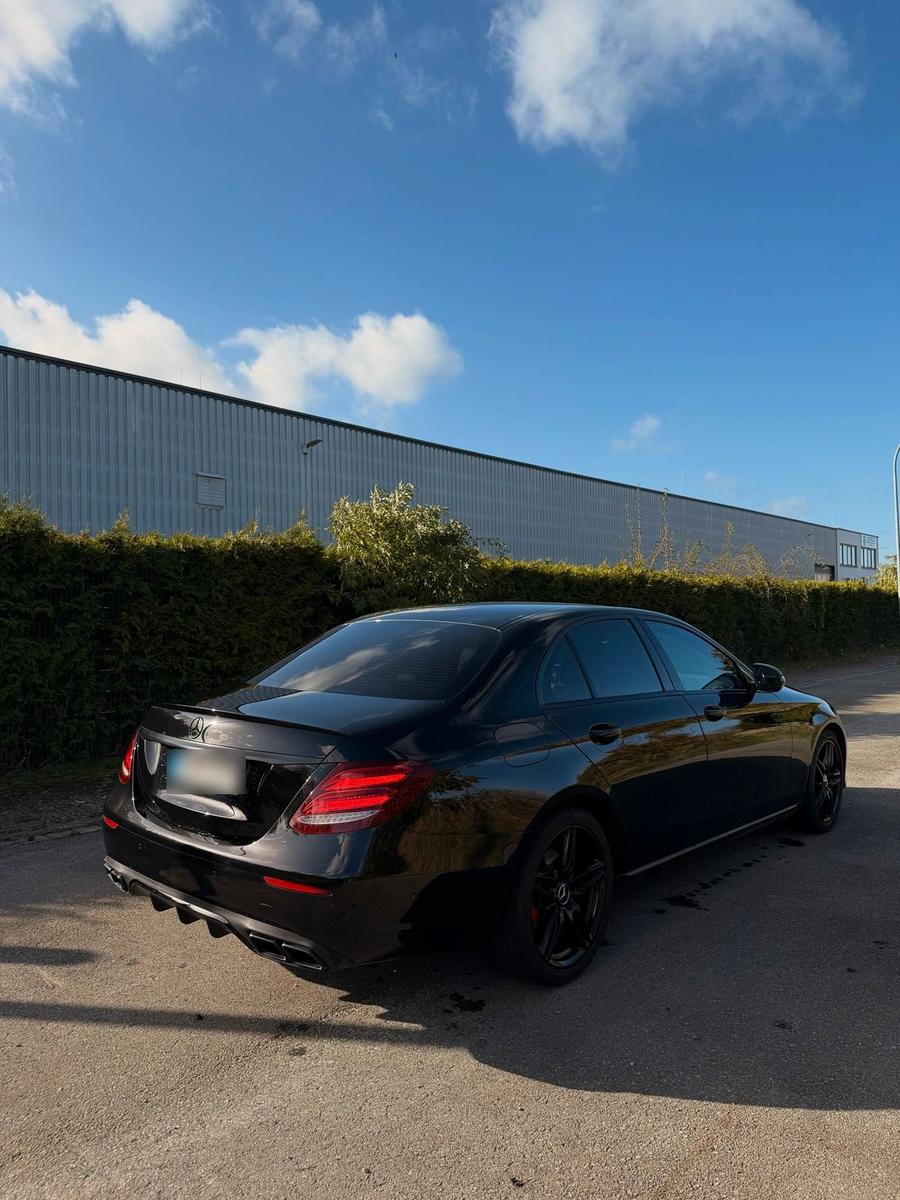 Mercedes-Benz E 250