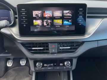 Skoda Scala 1.5 TSI Monte Carlo *ACC*LED*PANO*NAV* ALU