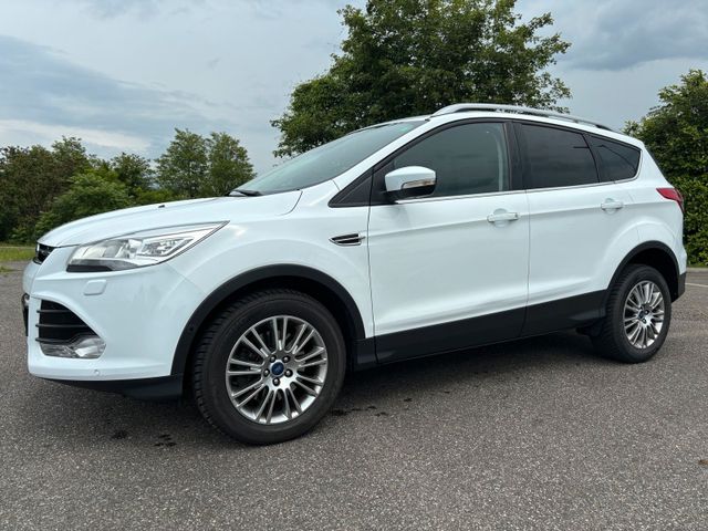 Ford Kuga Titanium Tolle Ausstattung