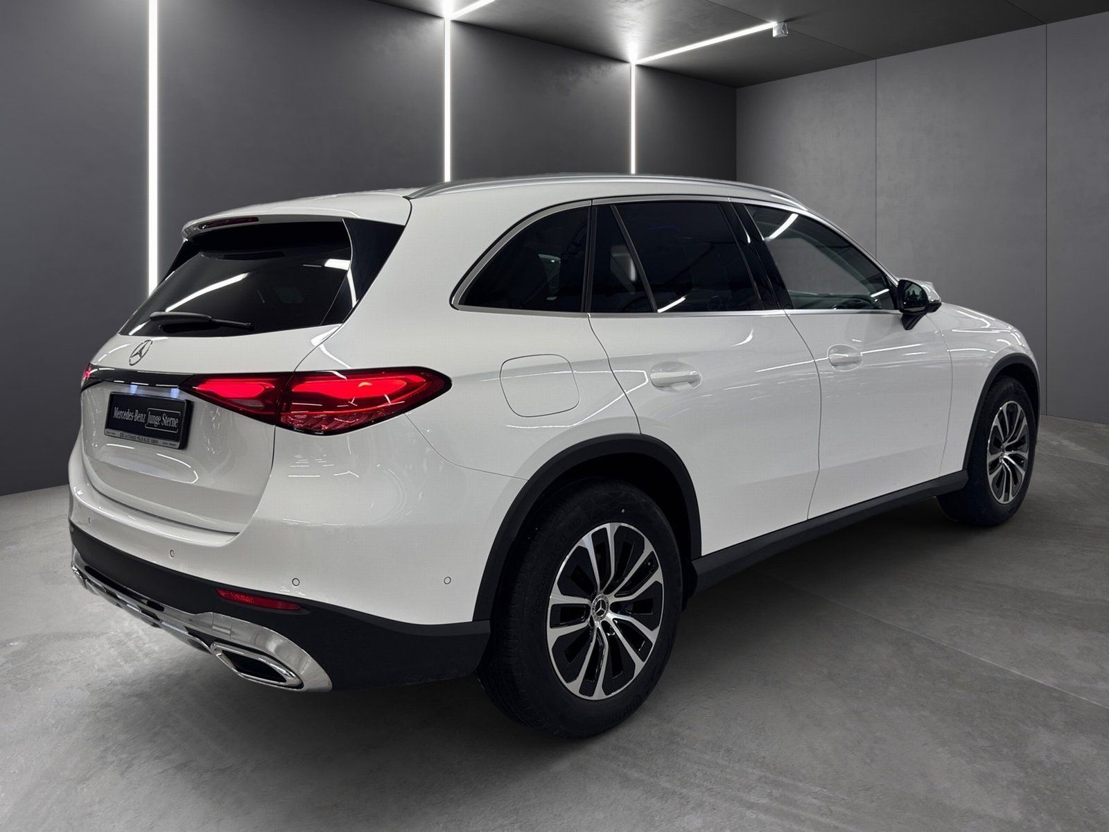 Fahrzeugabbildung Mercedes-Benz GLC 200 4M Avantgarde*Digital*360°*Distronic*AHK