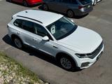 Volkswagen Touareg 3.0 TDI 4MO Tip-Tr. AHK ACC LEDER LED - VW Touareg Gebrauchtwagen in Nürnberg
