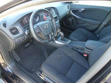 Volvo V40 - 8