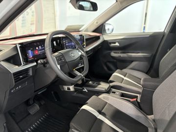 Fotografie 14 des Opel Frontera 1.2 DI Hybrid 48V eDCT GS Tech Paket