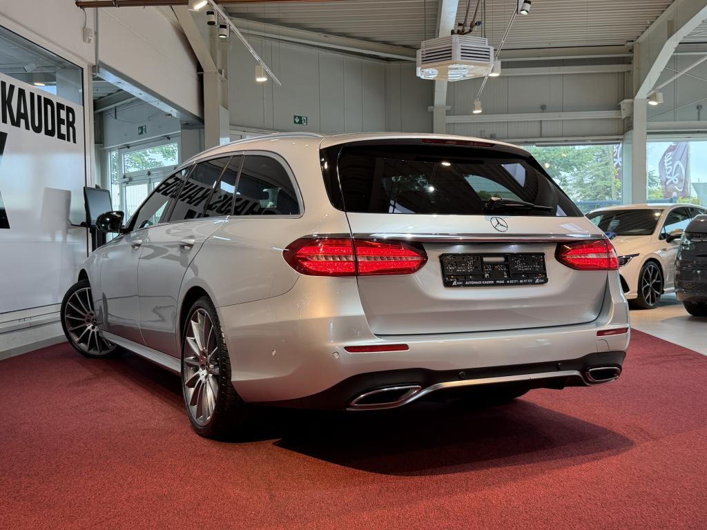 Mercedes-Benz E 300 d T 9G AMG Line *LED*Kamera*Navi*Virtual*