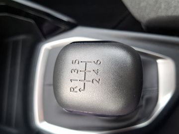 Peugeot 2008 Active Pack 1.2 PureTech 100 Kam.+LED+SHZ