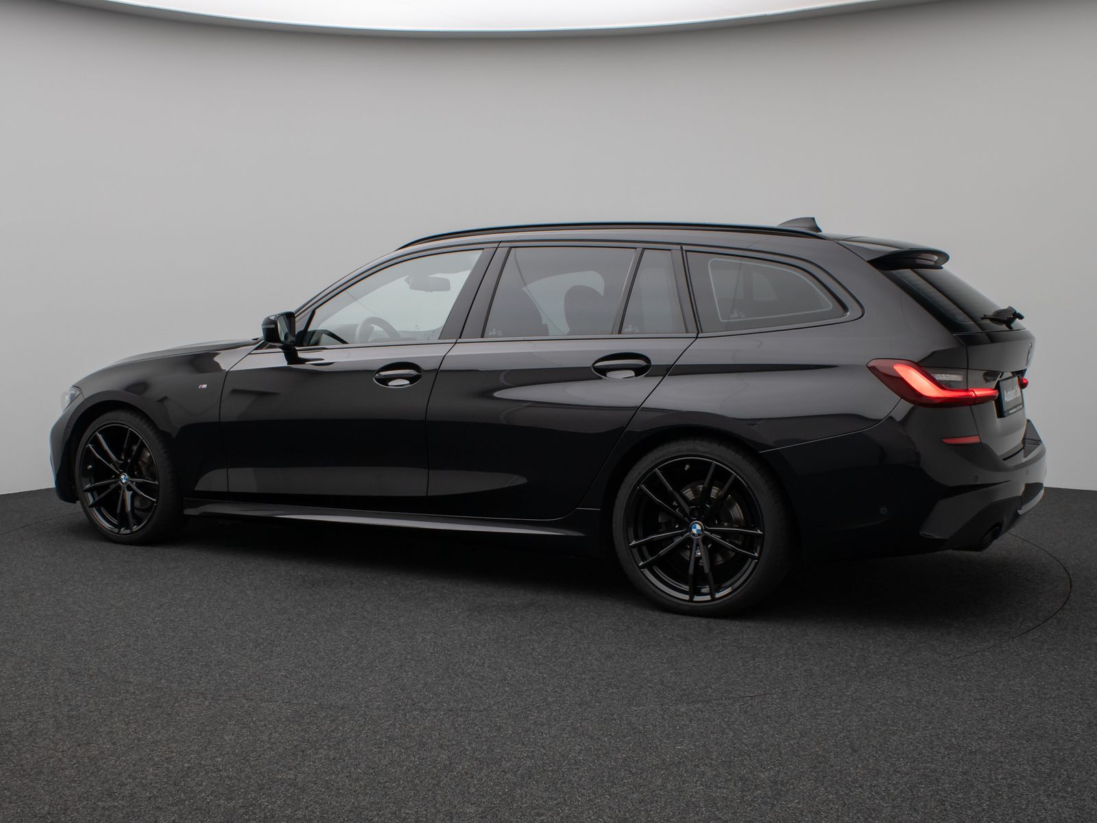 Fahrzeugabbildung BMW 320d  M Sport Panorama Kamera Laser DAB HiFi AHK