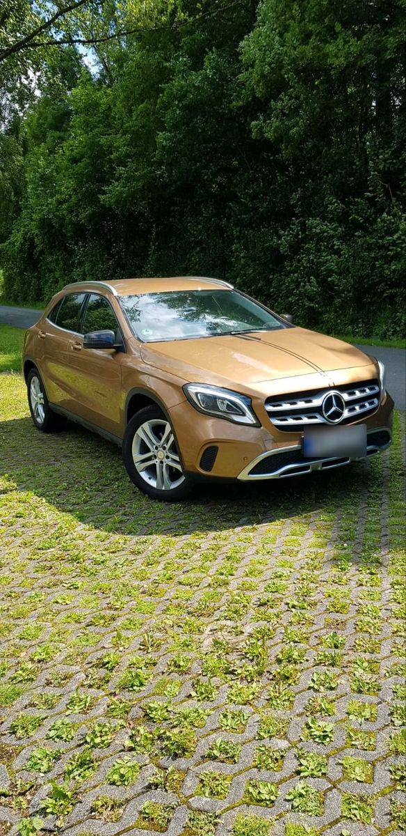 MERCEDES-BENZ Mercedes Benz GLA 220d 4Matic Urban