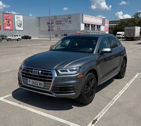 AUDI Q5 2.0 TFSI quattro