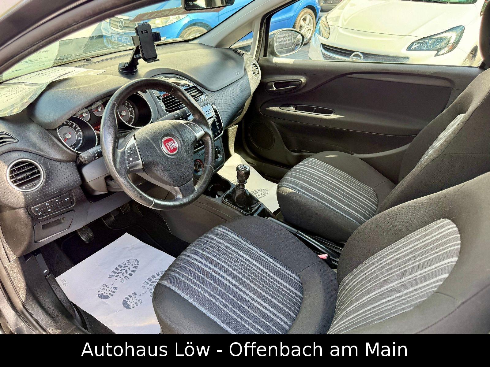 Fiat Punto Evo TÜV NEU SCHECKHEFT ALLWETTERREIFEN