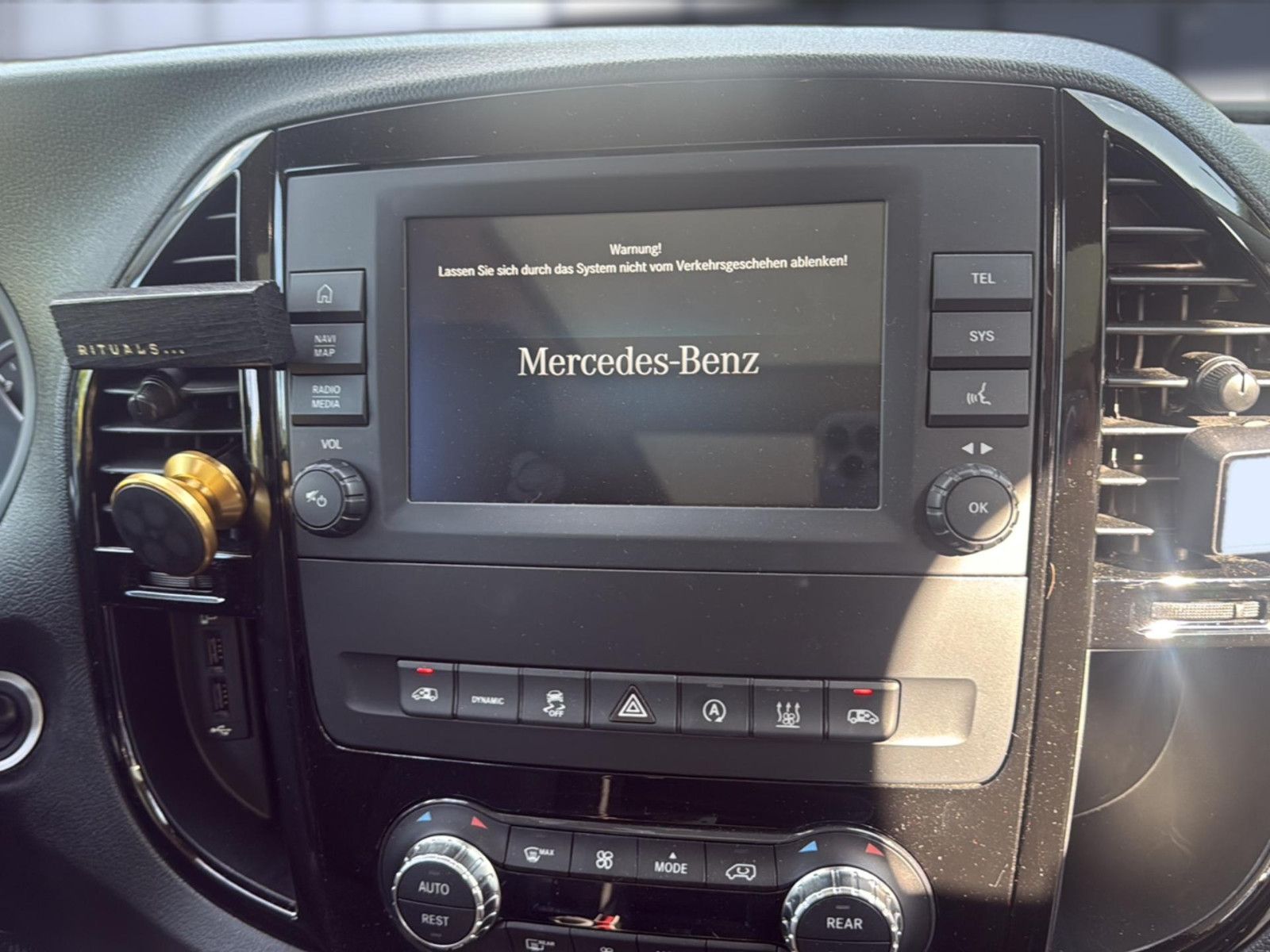 Fahrzeugabbildung Mercedes-Benz Vito Tourer  CDI 4x4 lang Select