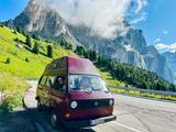 Volkswagen T3 - weinrot mit festem Hochdach - Offers