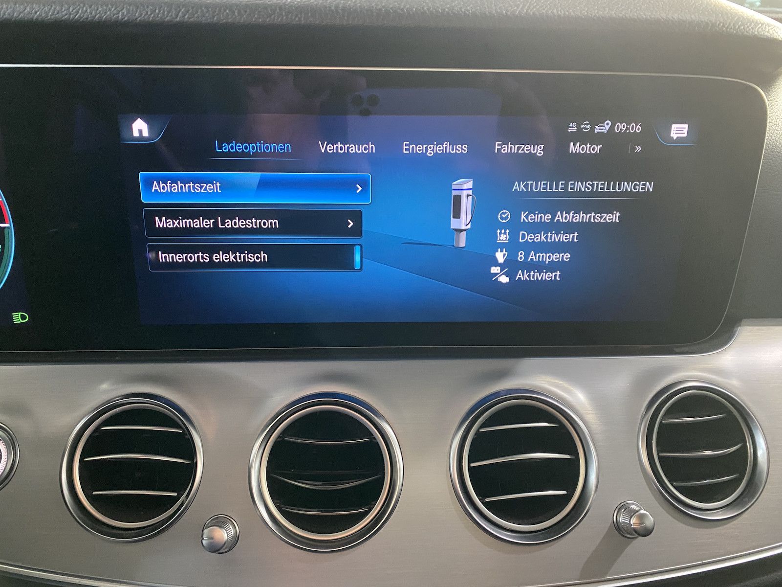 Fahrzeugabbildung Mercedes-Benz E 300 de 4-M T Avantgarde/WIDE/LED-HIGH/RFK/