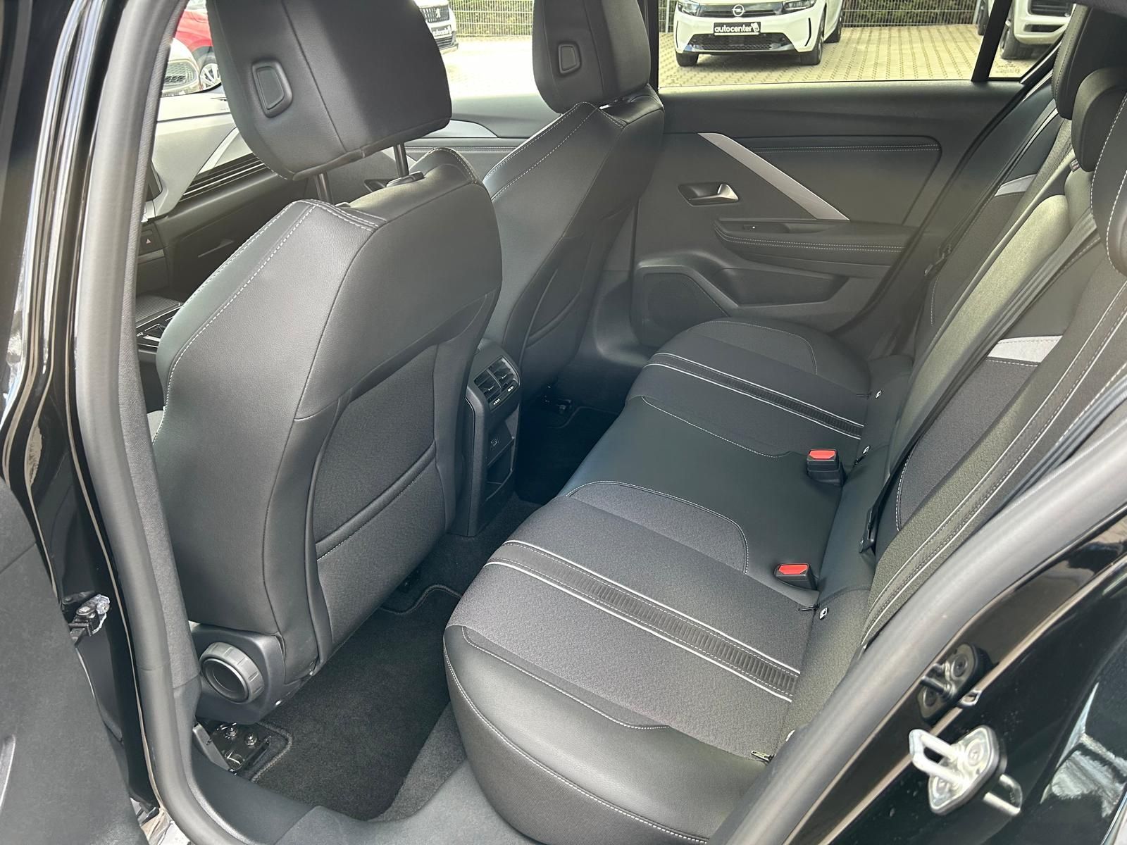 Fahrzeugabbildung Opel Astra Lim.° GS Line°Black Pack°LED°Automatik°