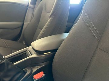 Volvo V40 - 11